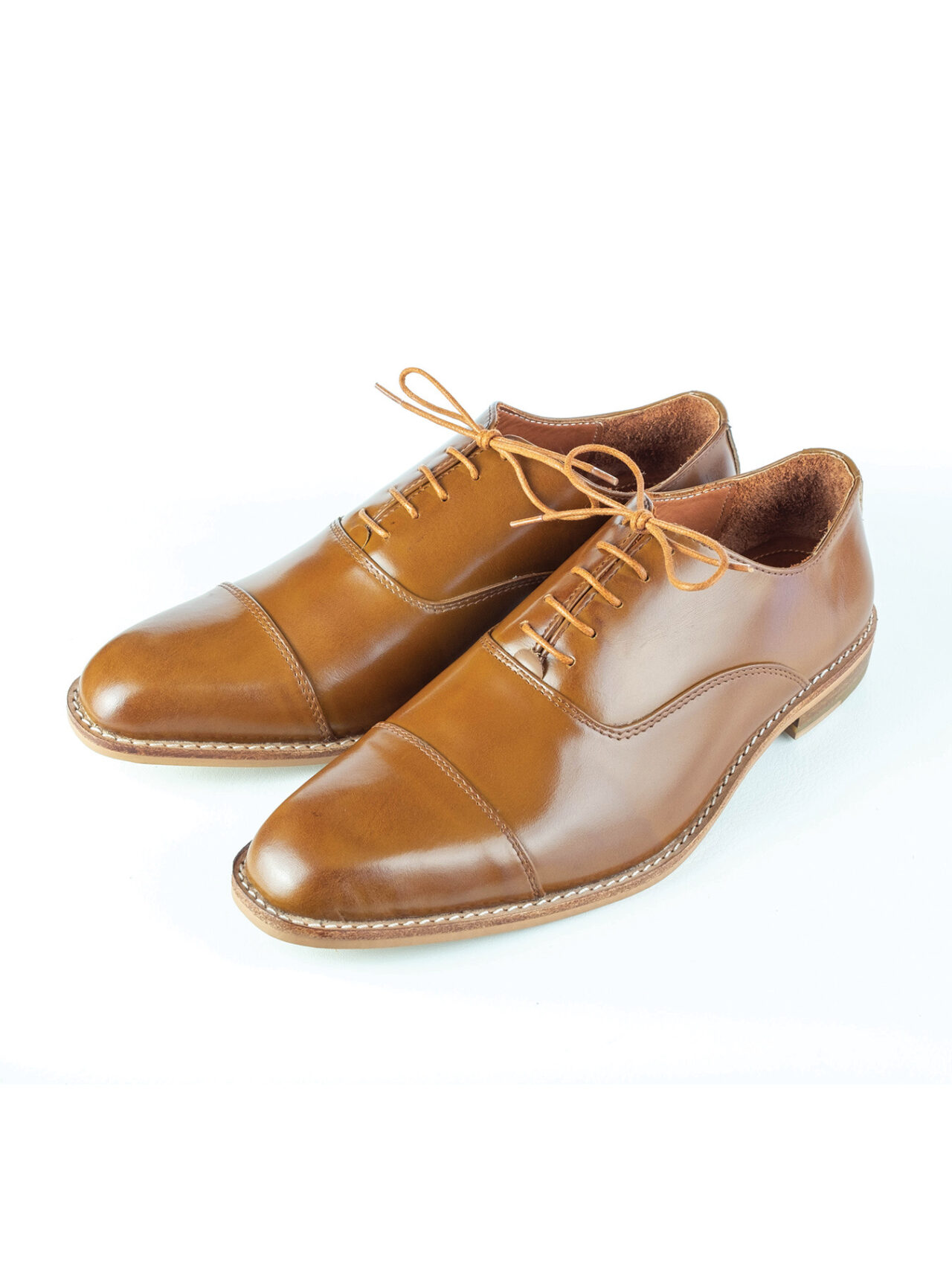 "LEO" Tan cap-toe oxford